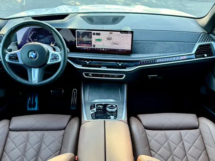 BMW X5 2024 года за 59 500 000 тг. в Астана – фото 20