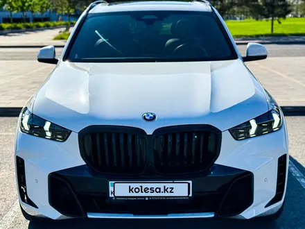 BMW X5 2024 года за 59 500 000 тг. в Астана – фото 3