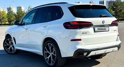 BMW X5 2024 года за 59 500 000 тг. в Астана – фото 2