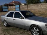 Mercedes-Benz E 220 1995 годаfor3 800 000 тг. в Шымкент