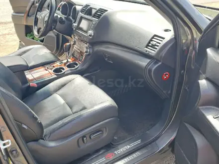 Toyota Highlander 2011 года за 12 500 000 тг. в Алматы – фото 14
