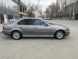 BMW 528 1996 года за 3 000 000 тг. в Тараз – фото 2