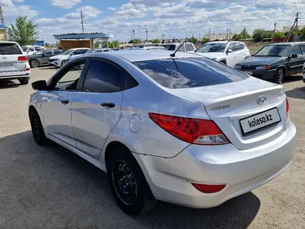 Hyundai Solaris 2011 года за 3 300 000 тг. в Караганда – фото 3