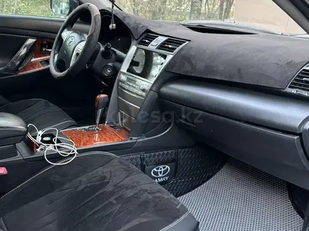 Toyota Camry 2008 года за 6 500 000 тг. в Семей – фото 4