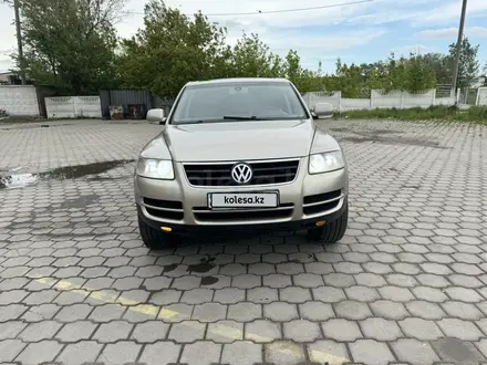 Volkswagen Touareg 2003 года за 3 900 000 тг. в Караганда – фото 12