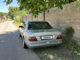 Mercedes-Benz E 220 1994 года за 2 000 000 тг. в Ленгер – фото 2