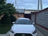 Hyundai Sonata 2021 года за 9 500 000 тг. в Шымкент