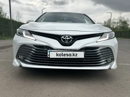 Toyota Camry 2019 года за 14 500 000 тг. в Астана – фото 3