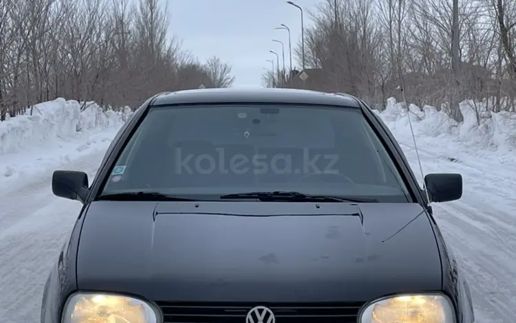 Volkswagen Golf 1995 года за 1 950 000 тг. в Астана