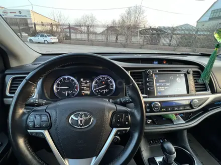 Toyota Highlander 2018 года за 19 000 000 тг. в Шымкент – фото 20