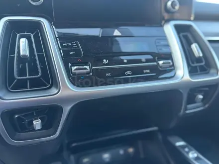 Kia Sorento 2021 года за 15 850 000 тг. в Алматы – фото 25