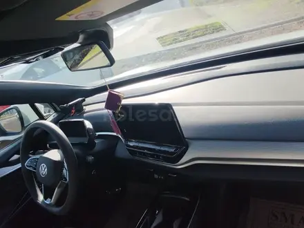 Volkswagen ID.4 2021 года за 9 500 000 тг. в Алматы – фото 13