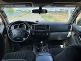 Toyota 4Runner 2006 годаүшін11 000 000 тг. в Атырау – фото 2