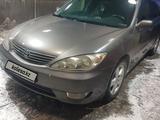 Toyota Camry 2005 года за 5 000 000 тг. в Есик – фото 2