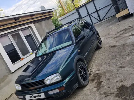 Volkswagen Golf 1995 года за 1 500 000 тг. в Уральск – фото 3