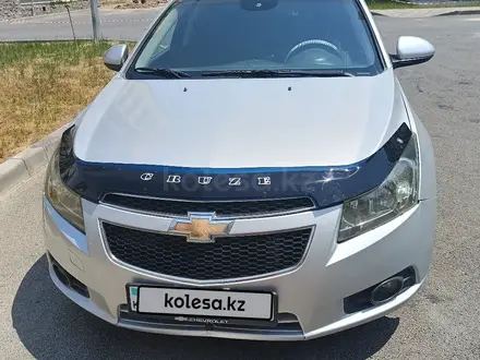 Chevrolet Cruze 2013 года за 3 800 000 тг. в Шымкент