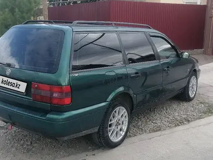 Volkswagen Passat 1996 года за 1 800 000 тг. в Туркестан – фото 3