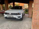 Volkswagen Tiguan 2018 года за 13 000 000 тг. в Алматы – фото 2