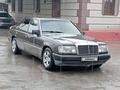 Mercedes-Benz E 230 1992 года за 1 250 000 тг. в Туркестан – фото 2