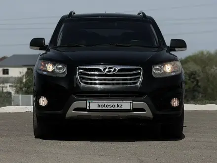 Hyundai Santa Fe 2011 года за 8 100 000 тг. в Уральск