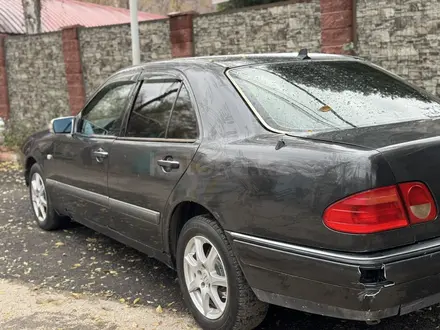 Mercedes-Benz E 230 1996 года за 1 350 000 тг. в Алматы – фото 7