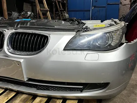 МОРДА НОУСКАТ ПЕРЕДНИЙ БАМПЕР ФАРЫ КАПОТ КРЫЛО BMW E60 РЕСТ за 500 000 тг. в Алматы – фото 3