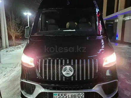 Микроавтобус Mercedes Sprinter в Алматы