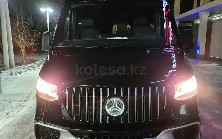 Микроавтобус Mercedes Sprinter в Алматы