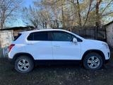 Chevrolet Tracker 2015 годаүшін5 400 000 тг. в Караганда – фото 2