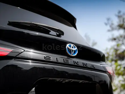 Toyota Sienna 2022 года за 22 000 000 тг. в Алматы – фото 16