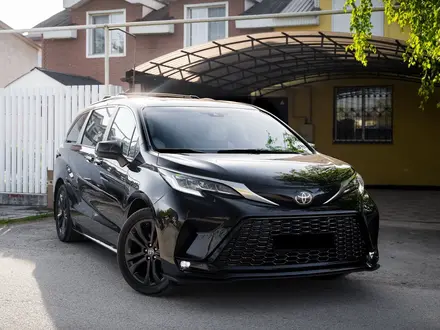 Toyota Sienna 2022 года за 22 000 000 тг. в Алматы – фото 19