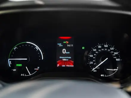 Toyota Sienna 2022 года за 22 000 000 тг. в Алматы – фото 23