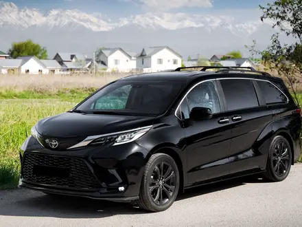 Toyota Sienna 2022 года за 22 000 000 тг. в Алматы – фото 5