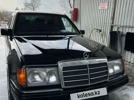 Mercedes-Benz E 230 1992 года за 1 250 000 тг. в Шымкент