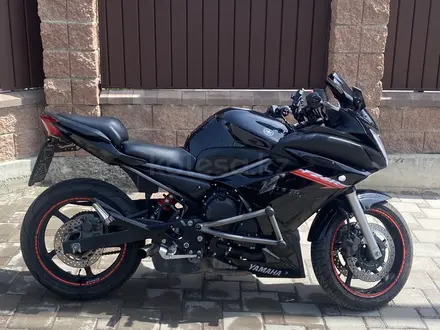 Yamaha  XJ6 (FZ6R) 2011 года за 2 300 000 тг. в Алматы