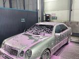 Mercedes-Benz E 320 1997 годаүшін4 300 000 тг. в Караганда