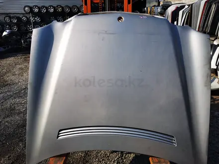 Капот Mercedes-Benz w210 рестайлинг (и до рест) за 40 000 тг. в Шымкент