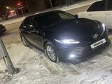 Toyota Camry 2021 года за 14 500 000 тг. в Павлодар – фото 2