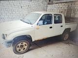 Toyota Hilux 1999 года за 1 150 000 тг. в Уральск – фото 2