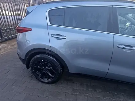 Kia Sportage 2021 года за 10 800 000 тг. в Алматы – фото 5
