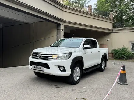 Toyota Hilux 2017 года за 13 400 000 тг. в Алматы – фото 2