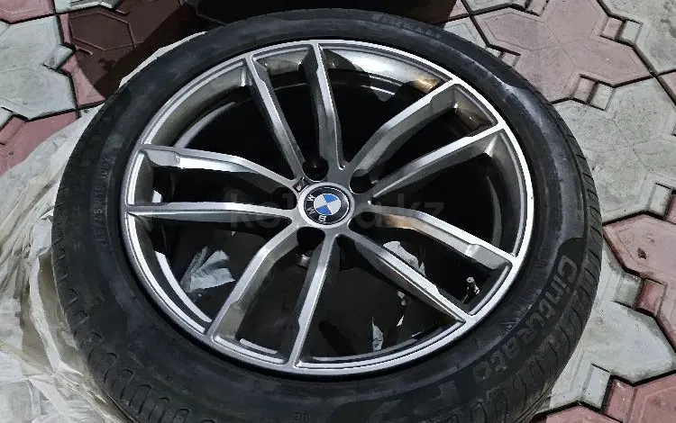 BMW M5 диски с резиной за 550 000 тг. в Алматы