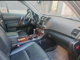 Toyota Highlander 2011 года за 10 000 тг. в Алматы – фото 5