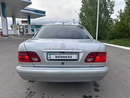 Mercedes-Benz E 320 1998 года за 4 000 000 тг. в Астана – фото 6