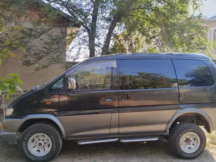 Mitsubishi Delica 2001 года за 4 000 000 тг. в Алматы – фото 3