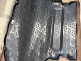 Полик в багажник на Тойоту камри-50, из полиэстра (мягкий пластик) за 25 000 тг. в Астана