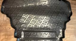 Полик в багажник на Тойоту камри-50, из полиэстра (мягкий пластик) за 25 000 тг. в Астана – фото 2