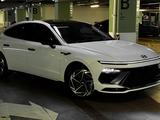 Hyundai Sonata 2023 года за 16 300 000 тг. в Алматы – фото 3