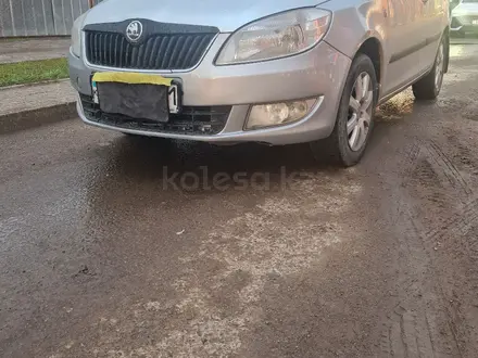 Skoda Fabia 2011 года за 4 000 000 тг. в Астана