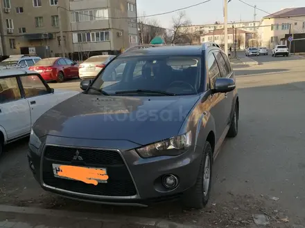 Mitsubishi Outlander 2010 года за 3 300 000 тг. в Атырау